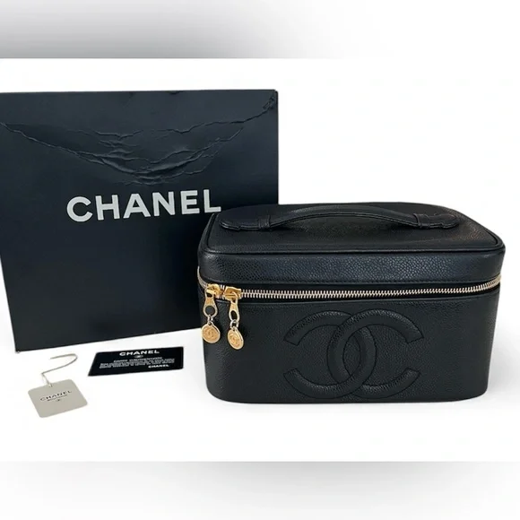 CHANEL Rare 1997 Mirrored Vanity Cosmetic Case / Make Up Bag / Caviar Leather - Picture 1 of 16